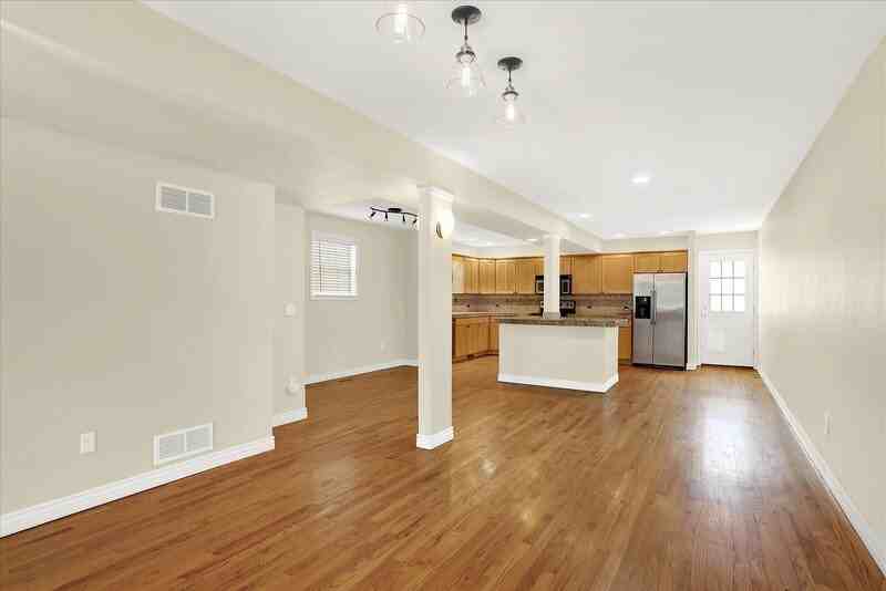 2143 S Grant St - Photo 7 of 33