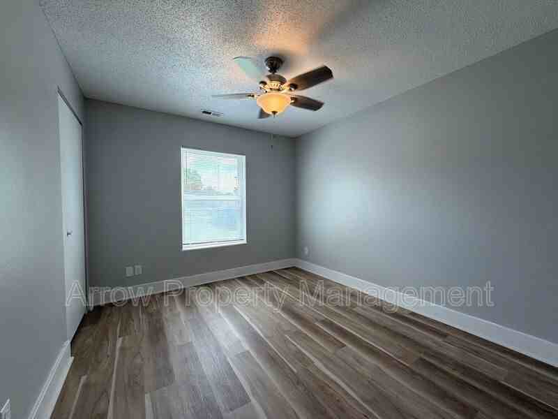 1116 S 2nd St #203 - Photo 6 of 11