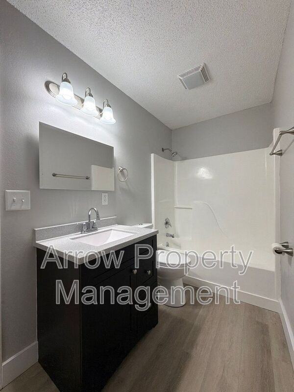 1116 S 2nd St #203 - Photo 7 of 11