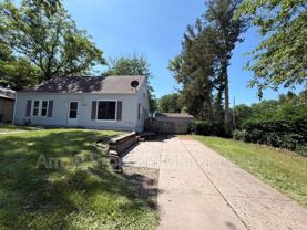 5121 Pioneers Blvd - Photo 1 of 1