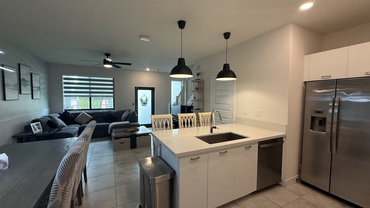 4731 Nw 83rd Path #NA - Photo 6 of 13