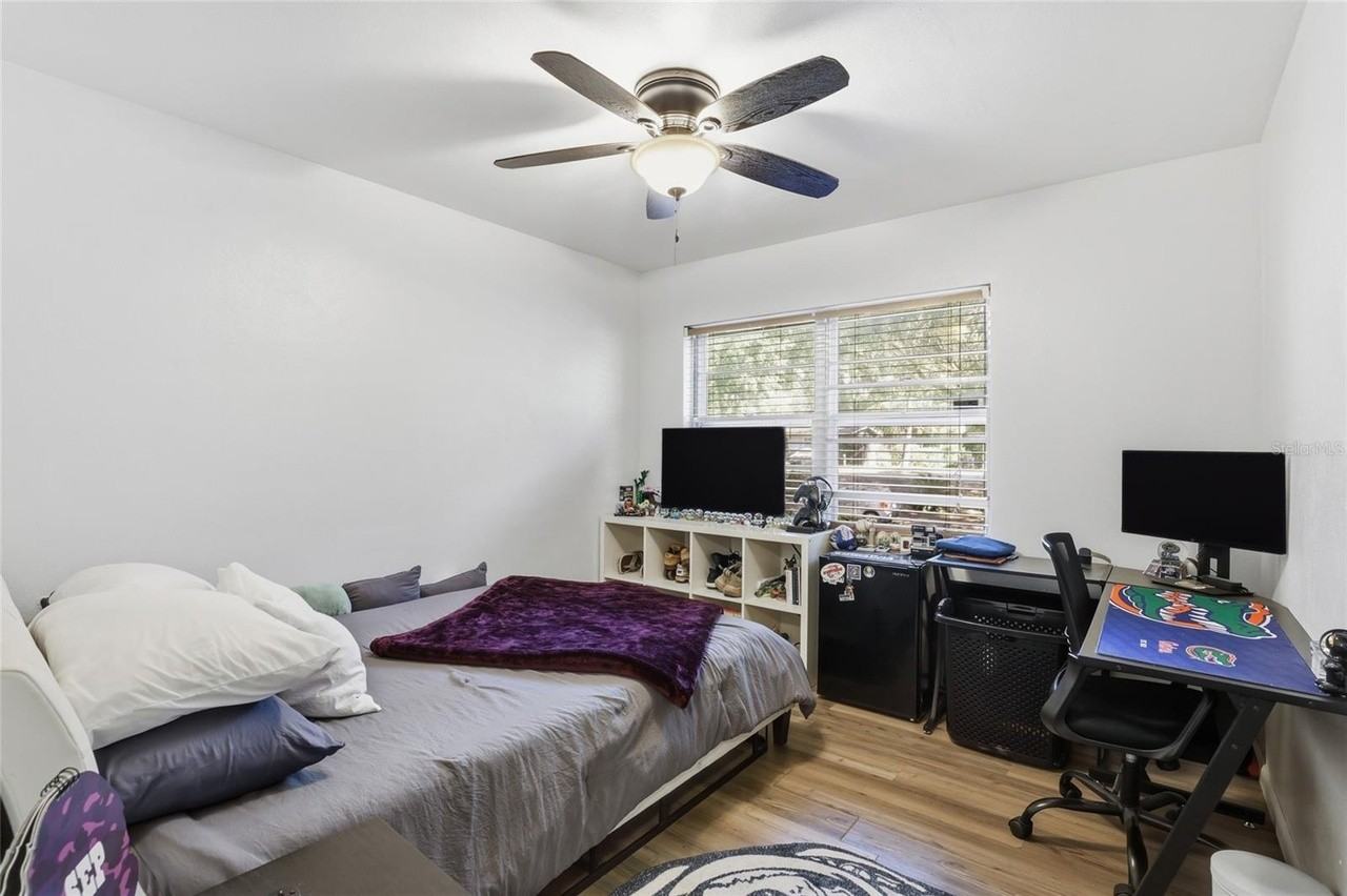 528 Nw 36th St #NA - Photo 4 of 11