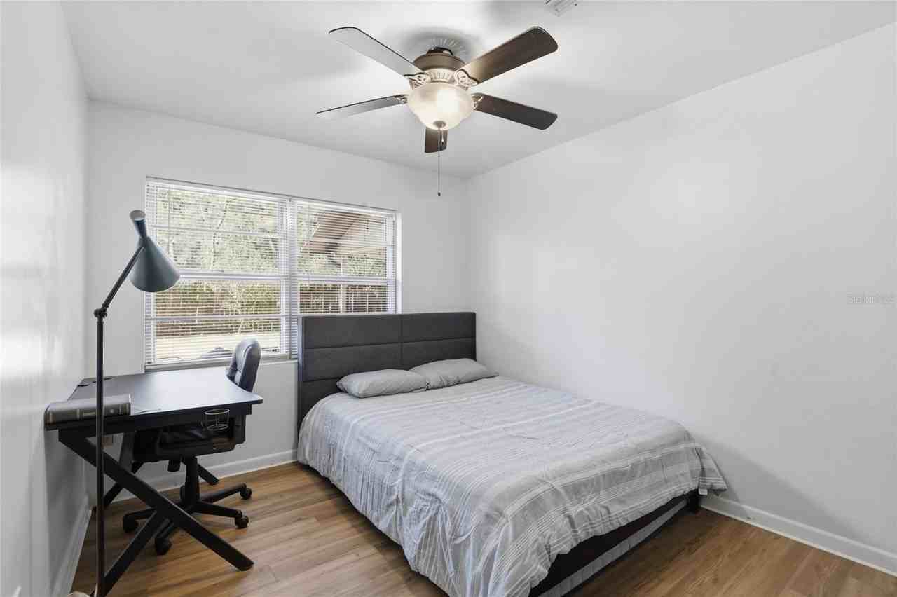 528 Nw 36th St #NA - Photo 5 of 11