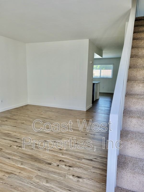 1178 Cypress Ave - Photo 2 of 14