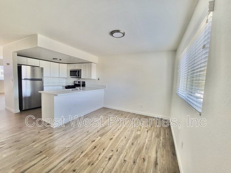 1178 Cypress Ave - Photo 6 of 14