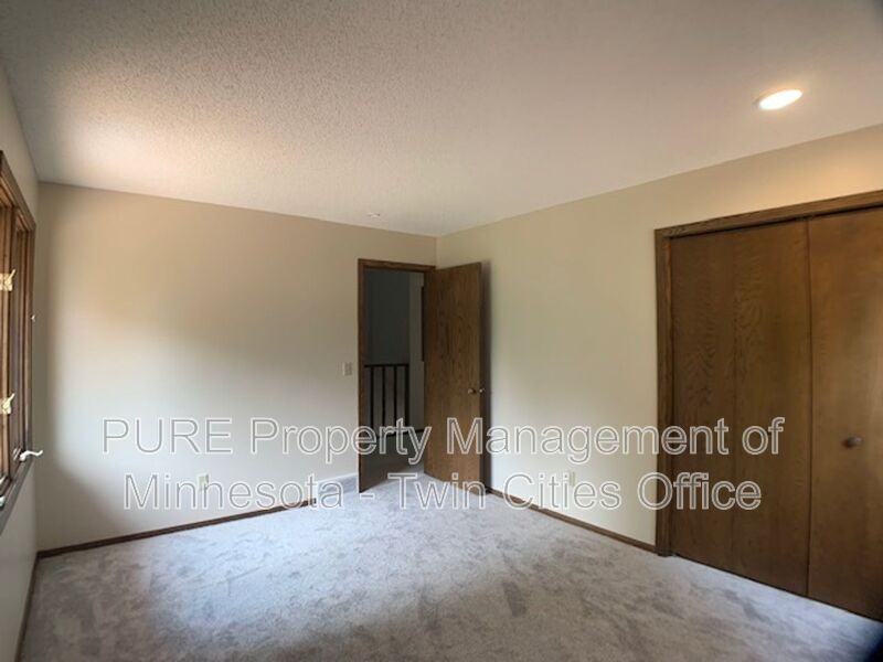 7420 Hyde Park Cir - Photo 6 of 16