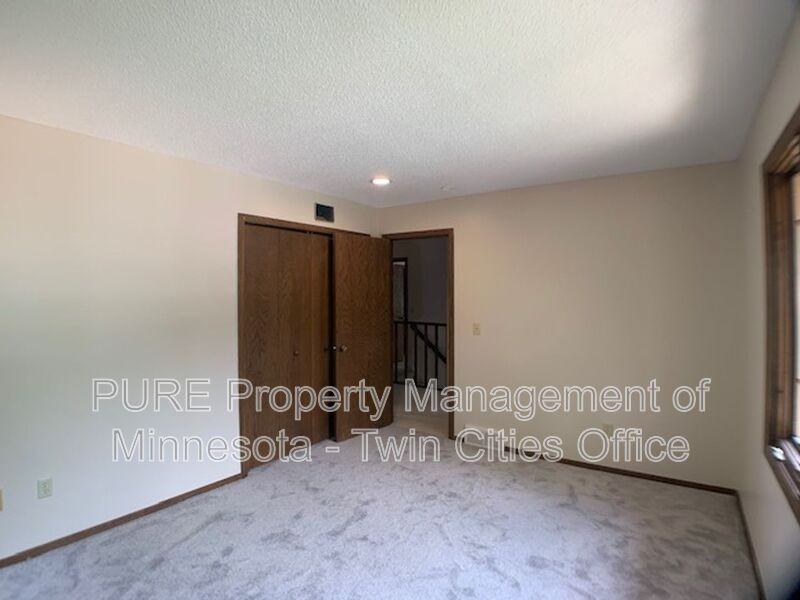 7420 Hyde Park Cir - Photo 7 of 16