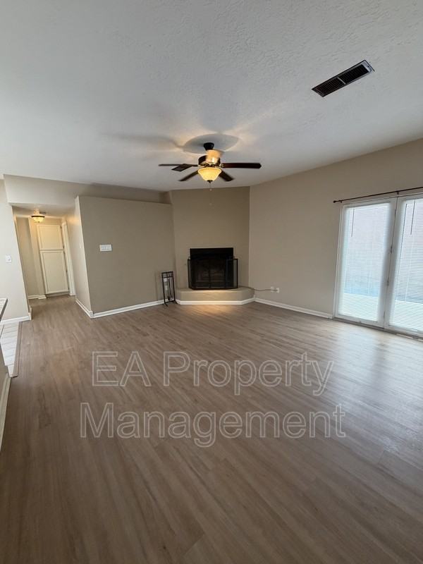 6532 Keeling St Nw - Photo 4 of 27