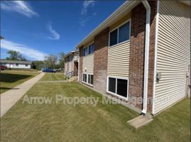 featured image of 902 E E St