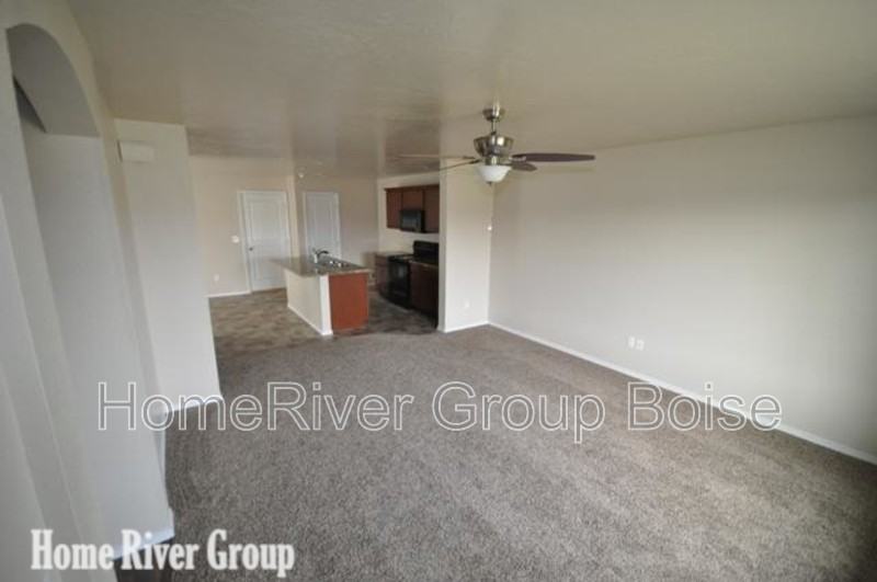 4265 S Overhill Way - Photo 6 of 22