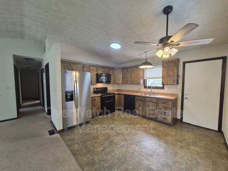 12250 Mary Ave - Photo 3 of 21