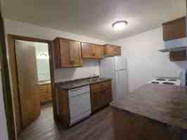 featured image of 28 3rd Ave Ne