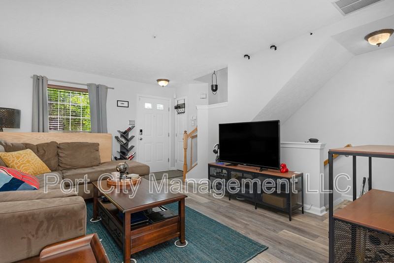 9219 Christo Ct - Photo 6 of 24