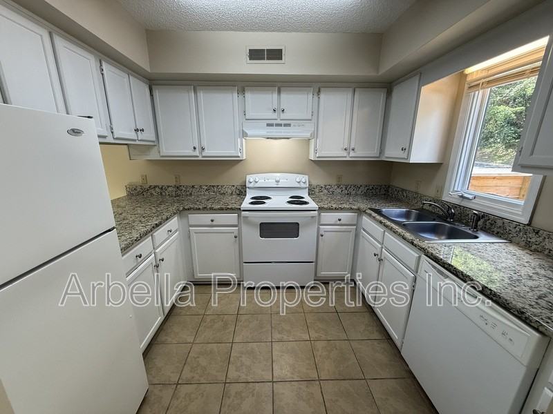 420 W Jackson Blvd #48 - Photo 4 of 22