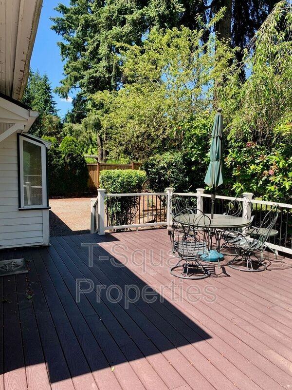 9056 Avondale Rd Ne - Photo 6 of 41