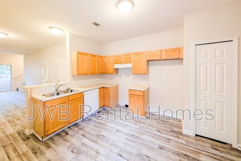 4706 Playpen Dr - Photo 2 of 17