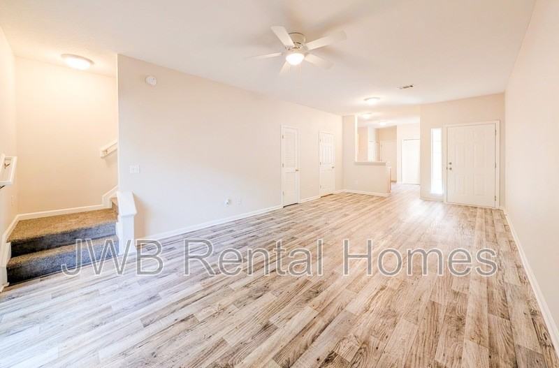 4706 Playpen Dr - Photo 6 of 17
