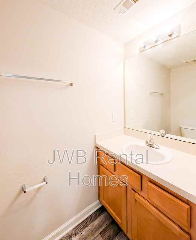 4706 Playpen Dr - Photo 7 of 17