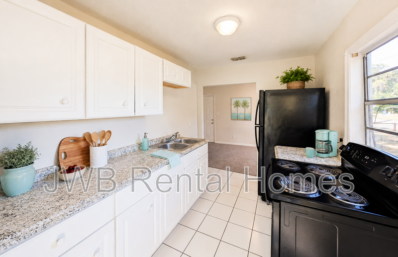3216 Duane Ave - Photo 3 of 12