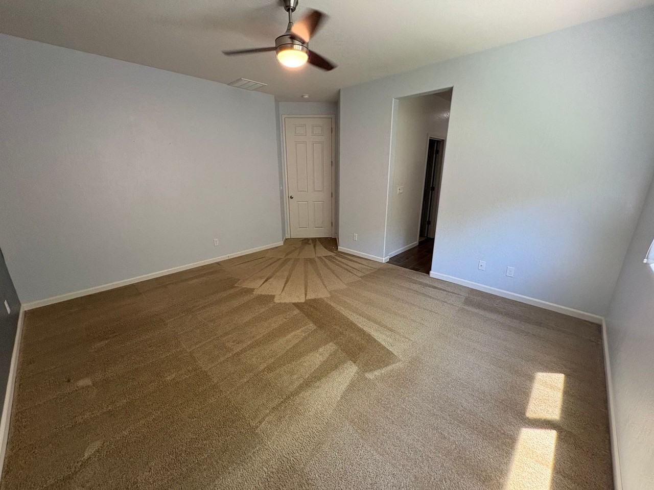 1725 N Silvervale St - Photo 4 of 33