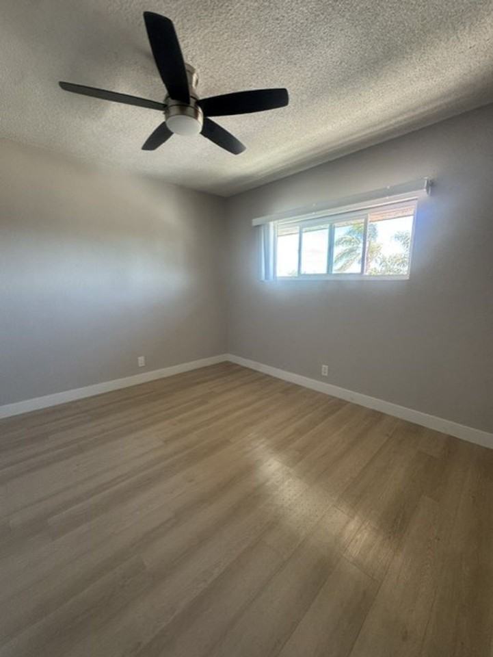 Marine Bay Apartments - Photo 3 of 24