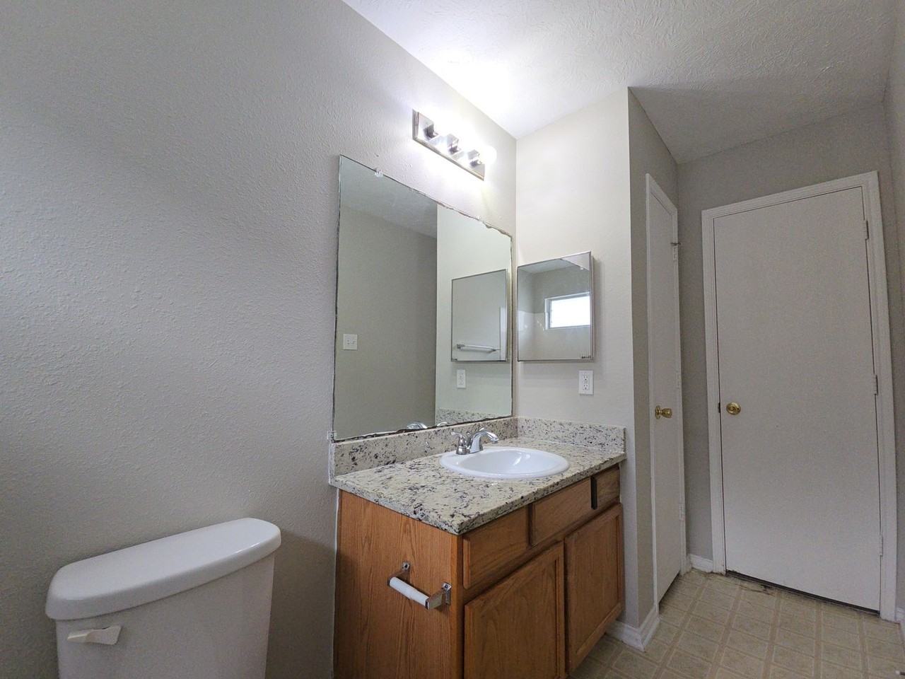 21802 Westfield Ridge Dr - Photo 4 of 31