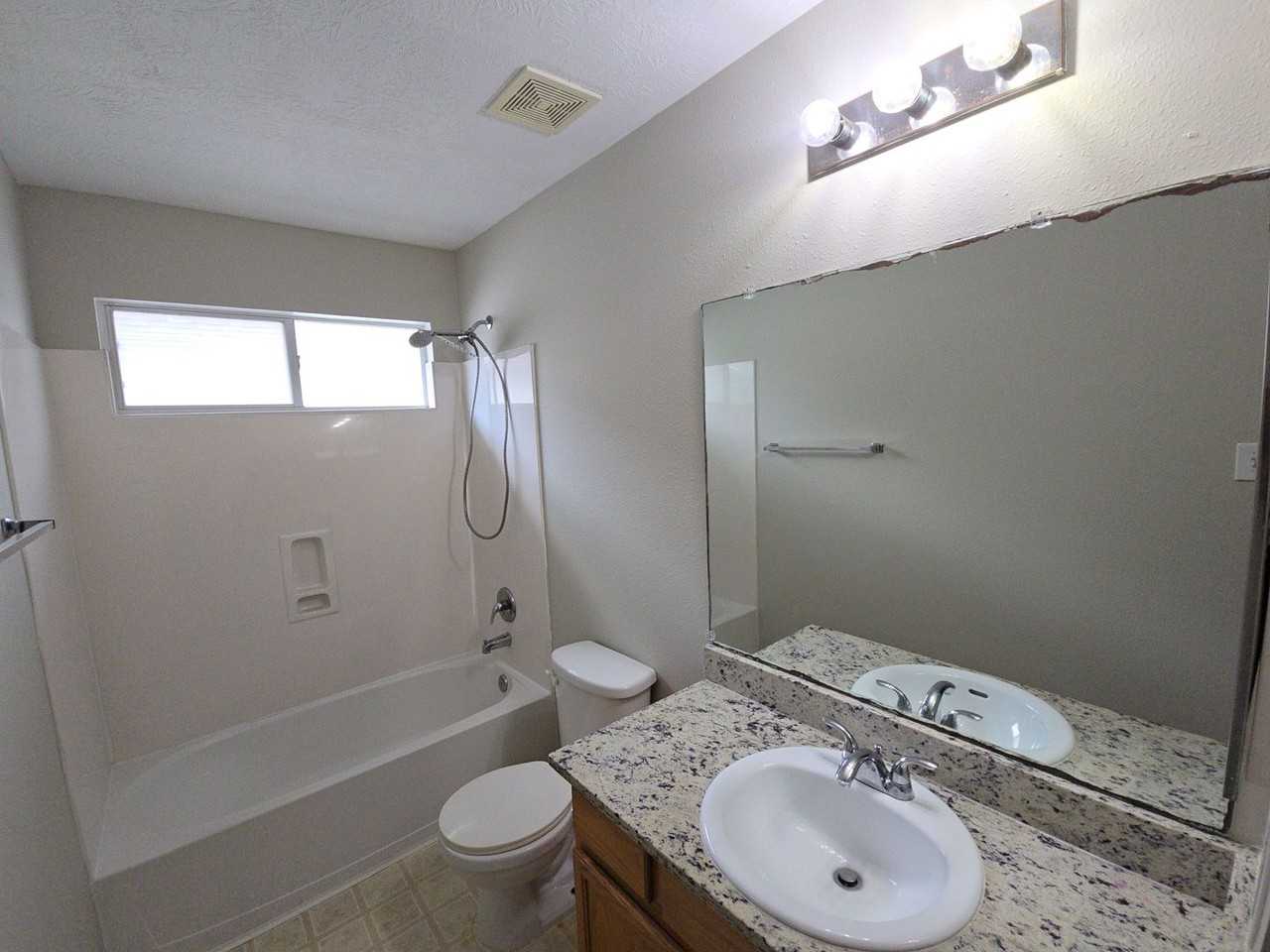 21802 Westfield Ridge Dr - Photo 5 of 31