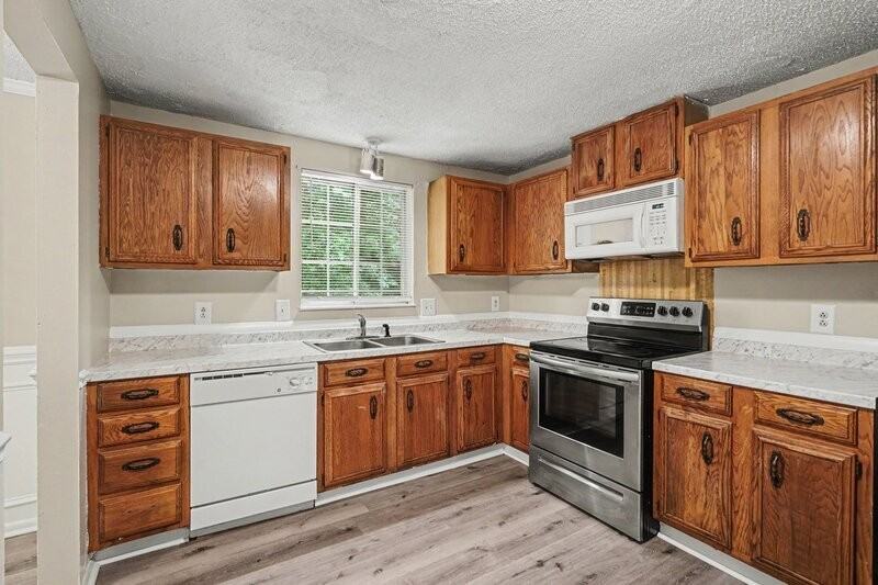 6201 Turtle Neck Ln - Photo 7 of 25