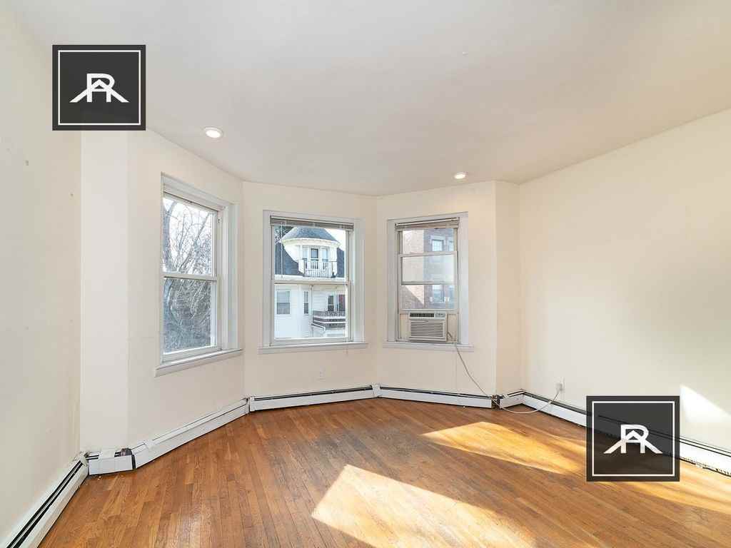 23 Chester St #4 - Photo 4 of 22