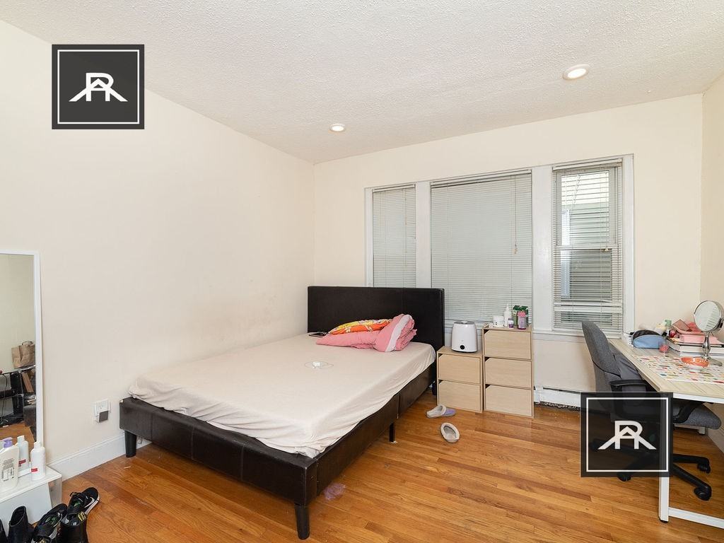 23 Chester St #4 - Photo 7 of 22