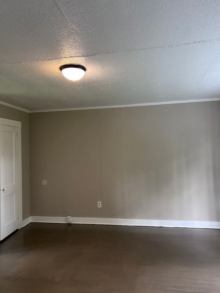 31 Crawley Ln - Photo 3 of 5
