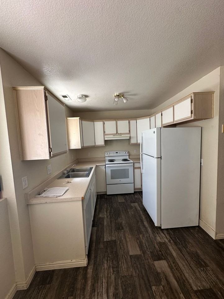 1332 N 625 W #3 - Photo 4 of 17