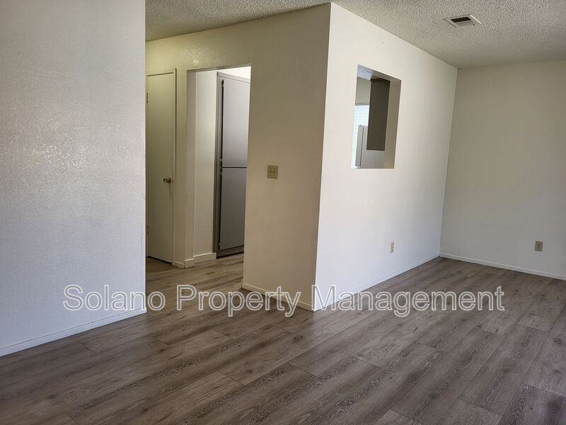 818 E Tabor Ave #8 - Photo 7 of 27