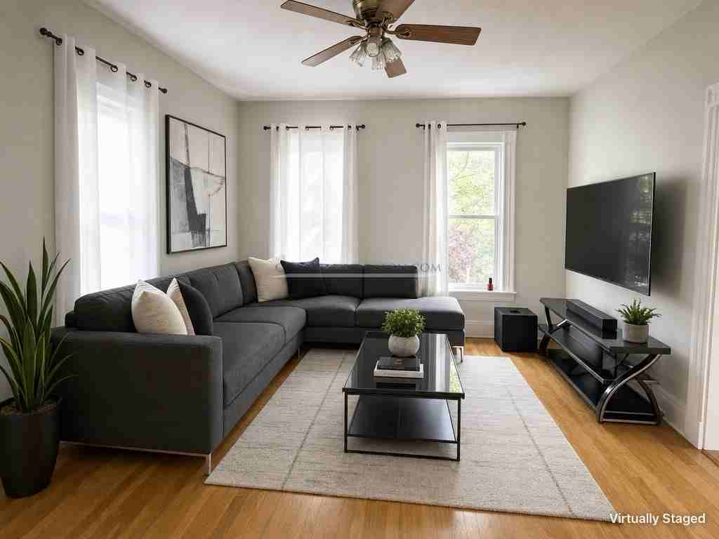 318 N Harvard St - Photo 2 of 9
