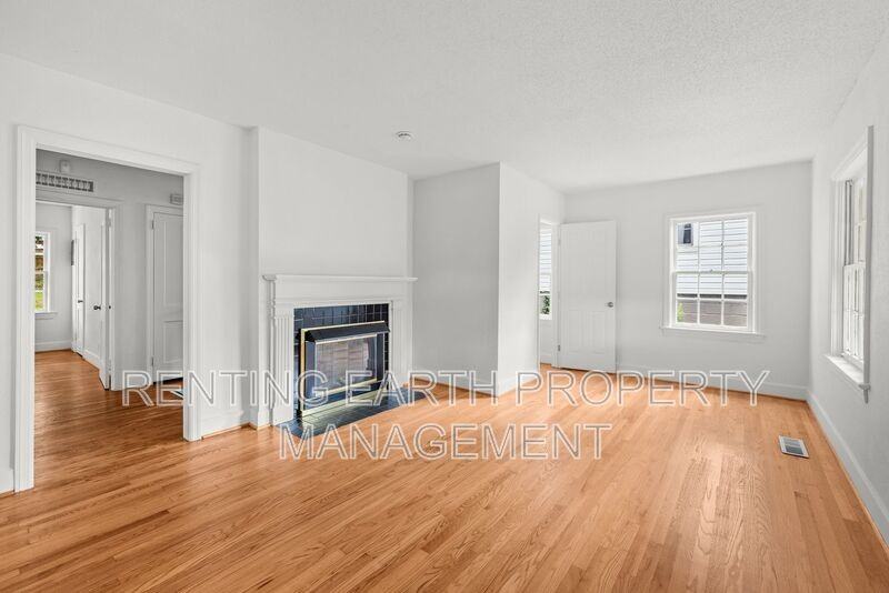 905 7th St W - Photo 4 of 16