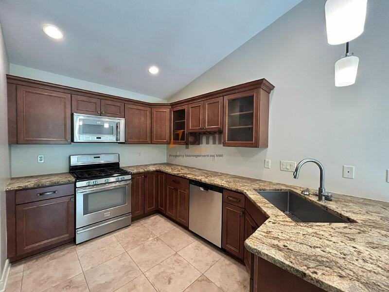827 Veterans Ln - Photo 7 of 25