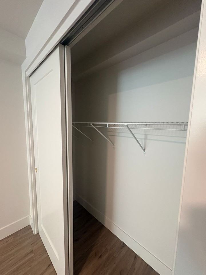 Denny Apartments - Photo 5 of 9