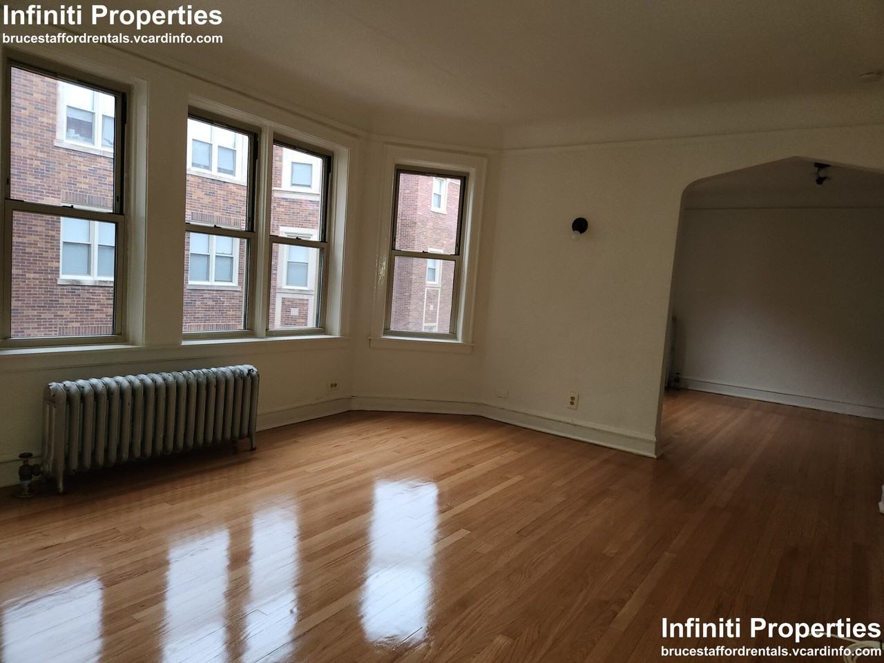 9222 S Bishop St #2A
