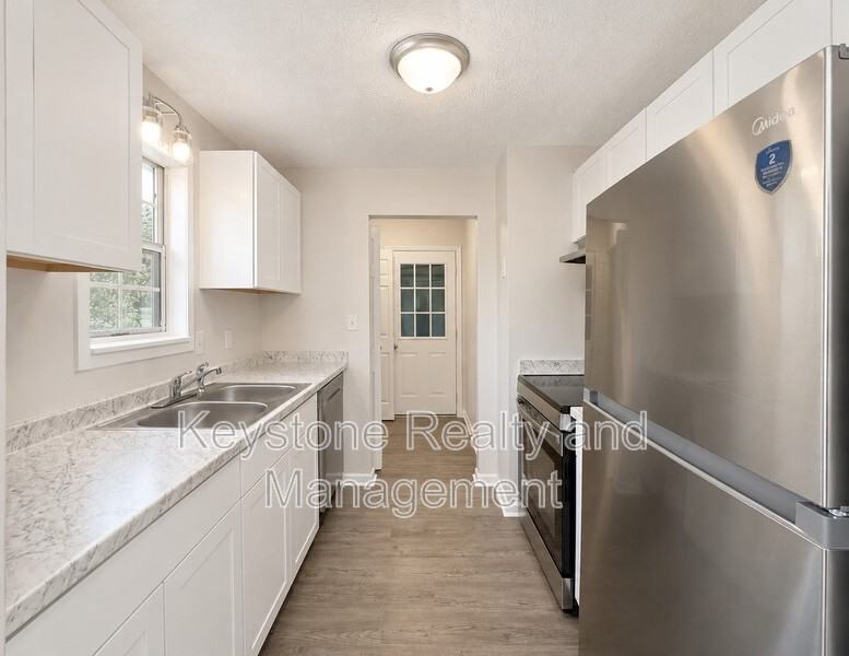 514 Hugh Hunter Rd - Photo 4 of 13