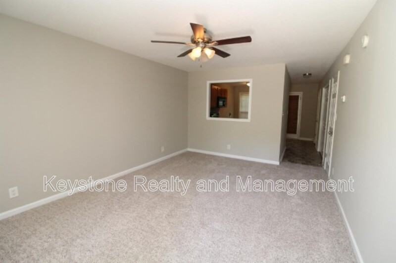 938 Cumberland Dr #B - Photo 2 of 7