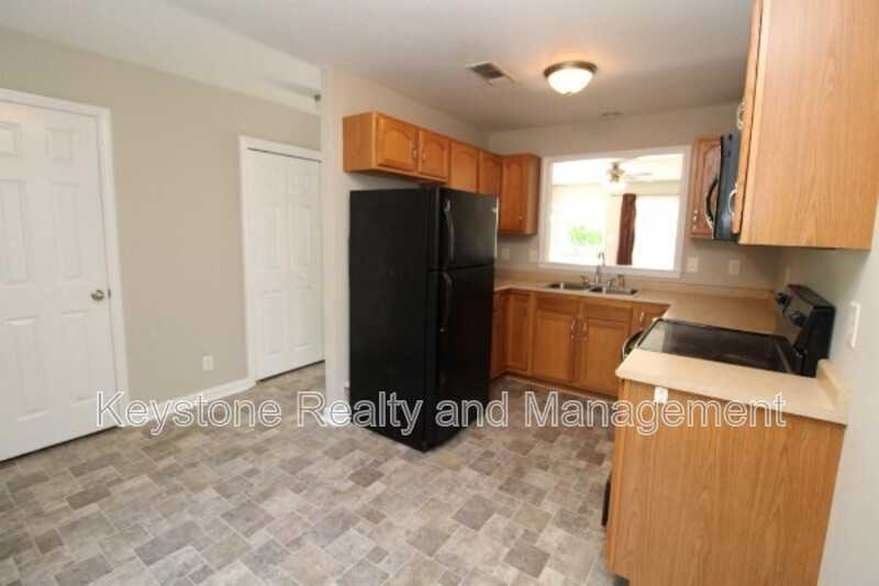 938 Cumberland Dr #B - Photo 3 of 7