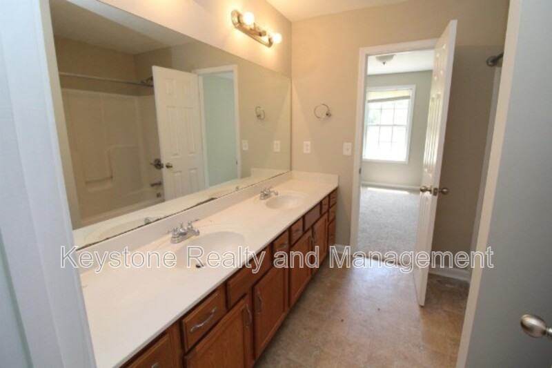 938 Cumberland Dr #B - Photo 4 of 7