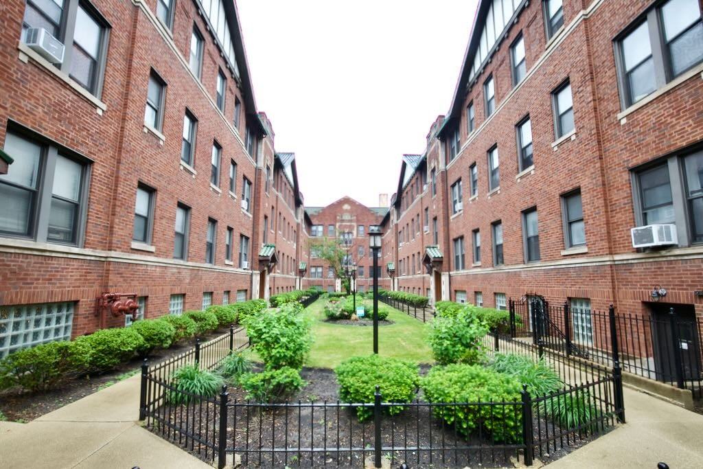 3300 W Schubert Ave #B4