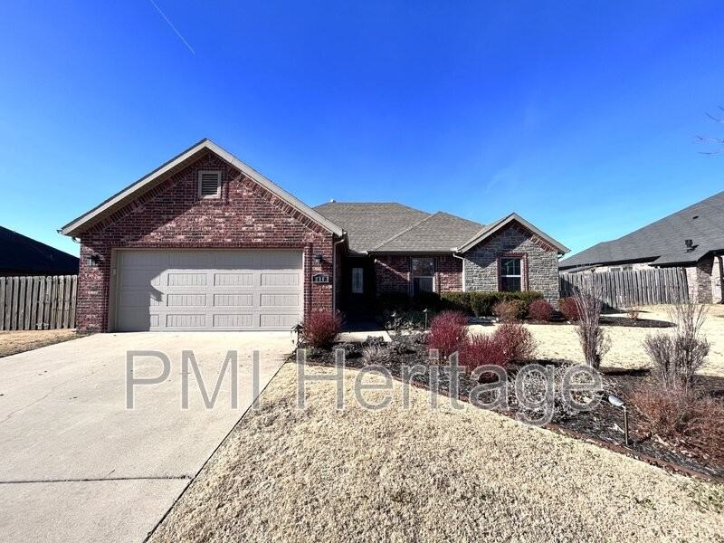 206 Peyton St - Photo 2 of 32