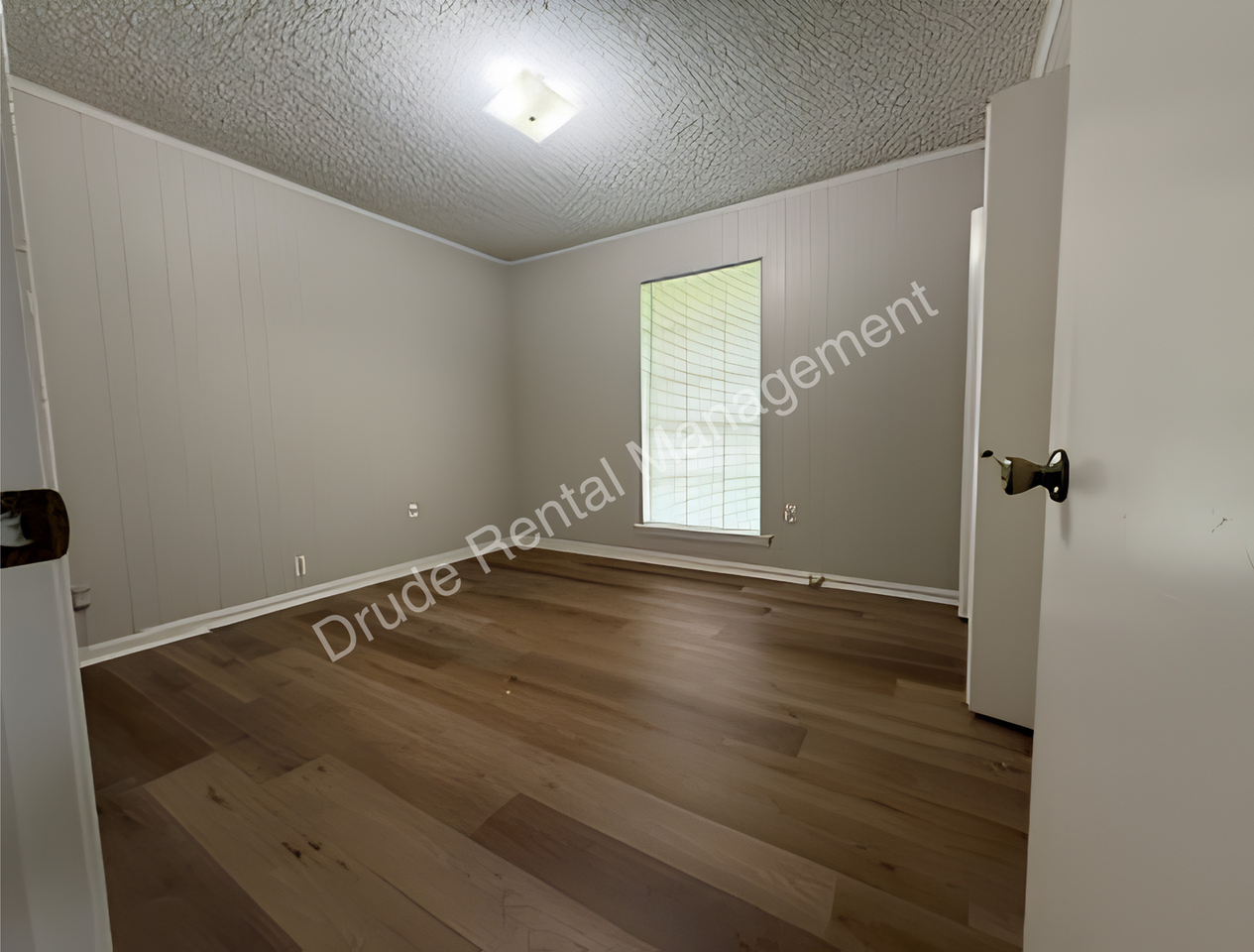 14259 Lamonte Ln - Photo 3 of 32