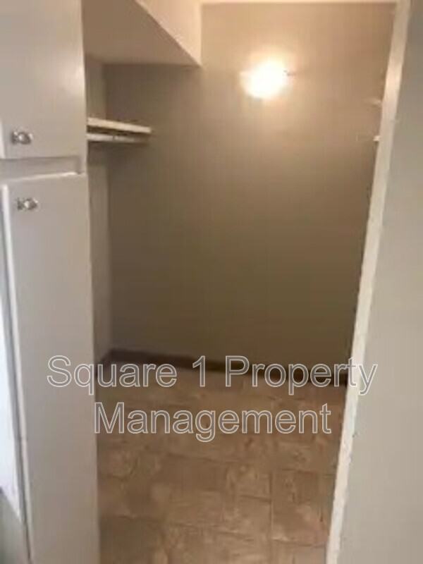 10308 119 St Nw - Photo 5 of 6