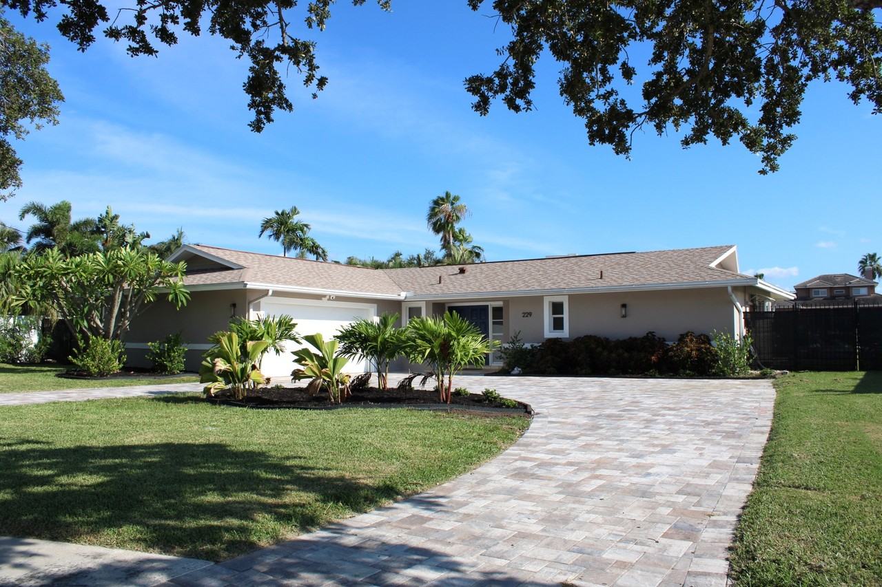 229 Palm Is Nw #NA - Photo 2 of 38