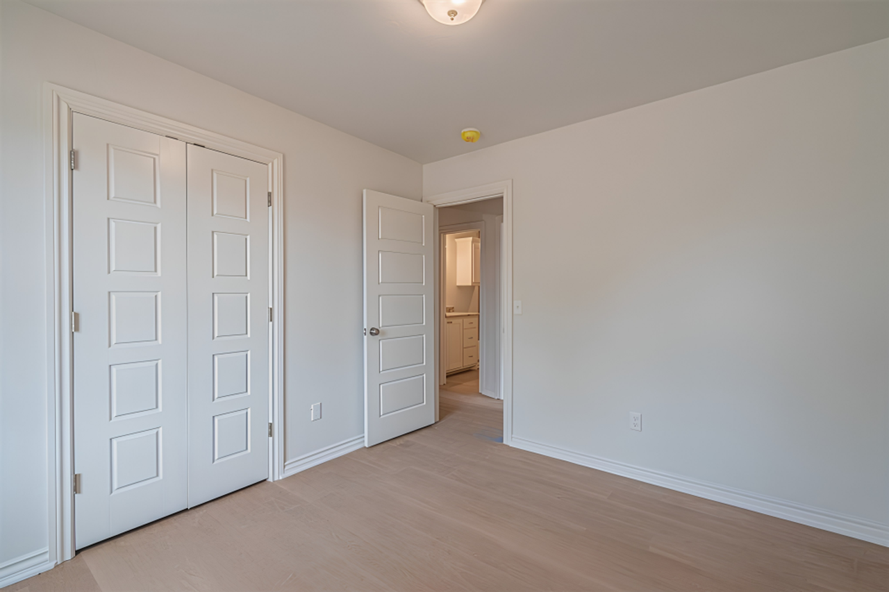 118 Cedar St - Photo 5 of 17