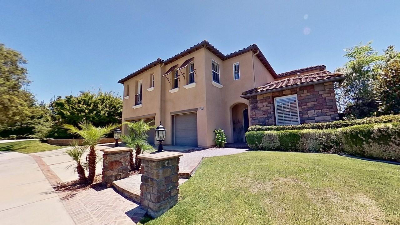 4350 Bob White Rd - Photo 2 of 50
