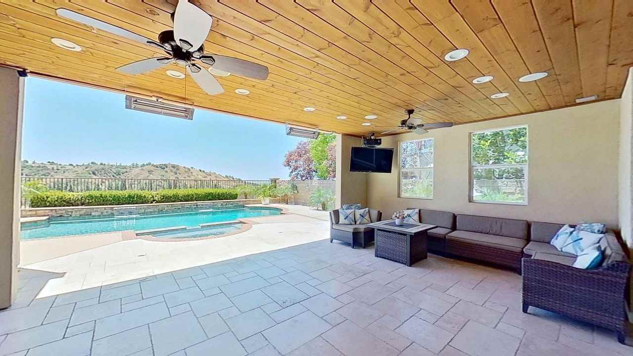 4350 Bob White Rd - Photo 4 of 50